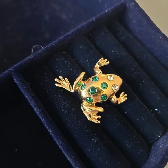 AVON VINTAGE frog Pin Brooch Rhinestone - Picture 2 of 7